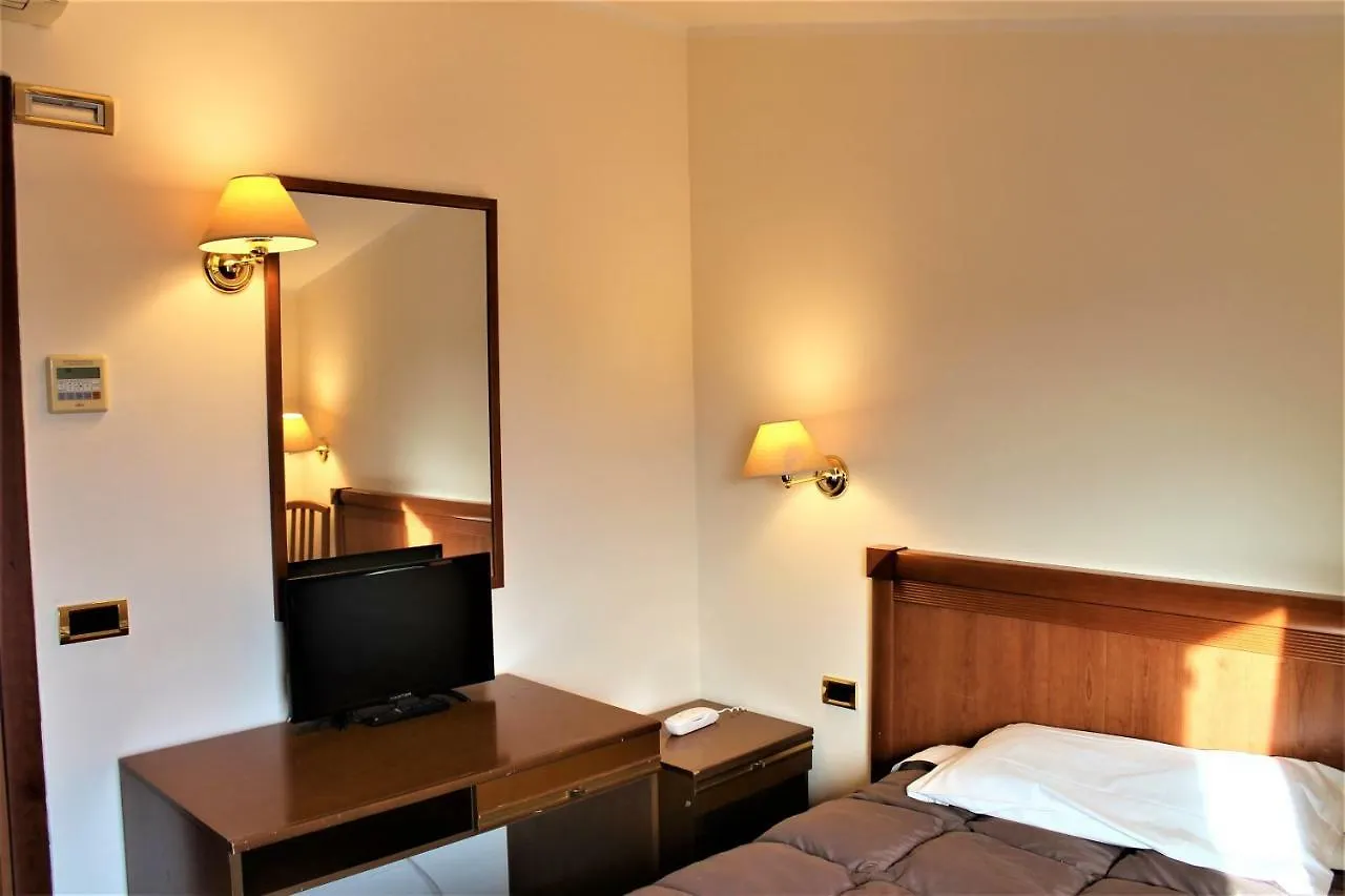 Hotel Santa Lucia Bastia Umbra 3*,  Italia