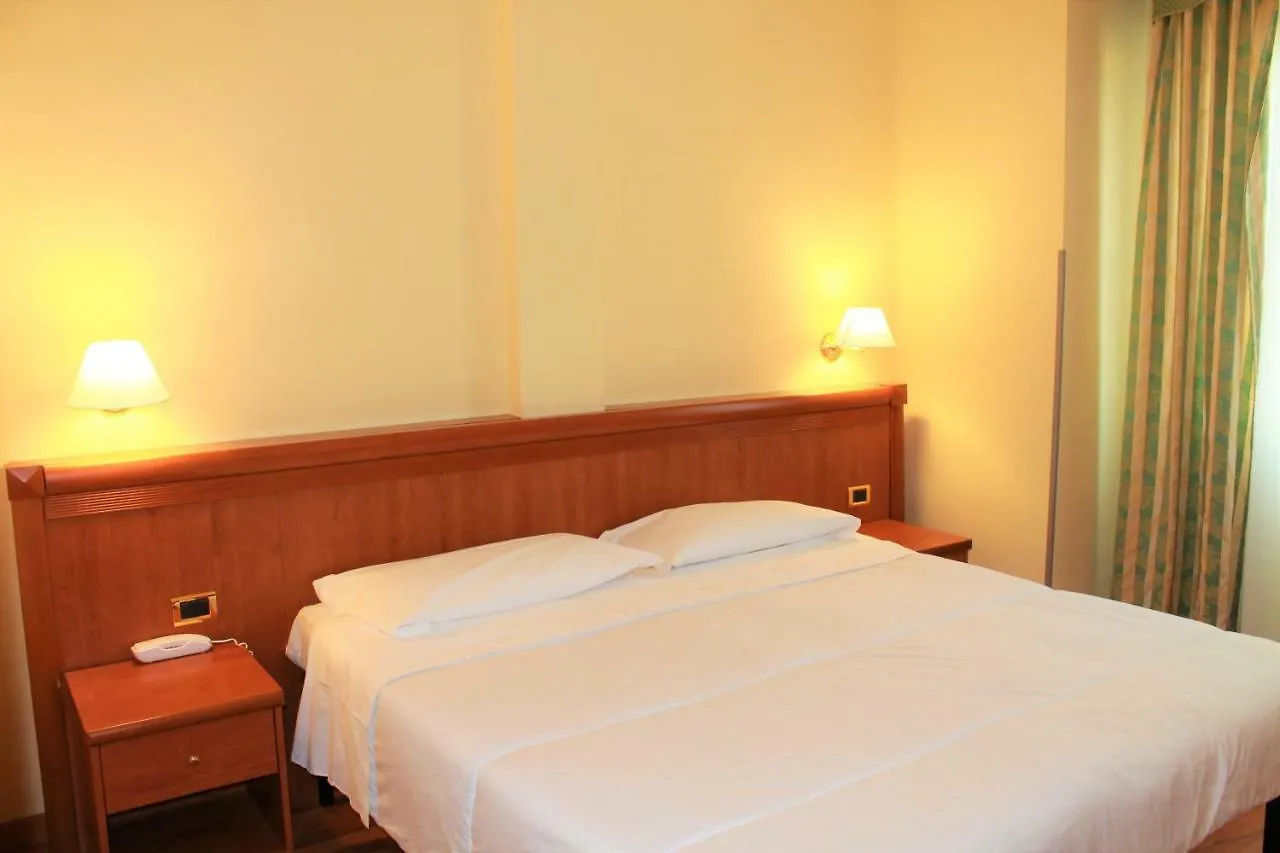 Hotel Santa Lucia Bastia Umbra 3*,